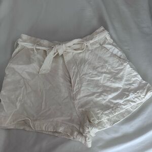 Paperbag shorts